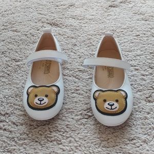 Cutest Moschino 🐼 White Toddler Girl Ballet Shoes